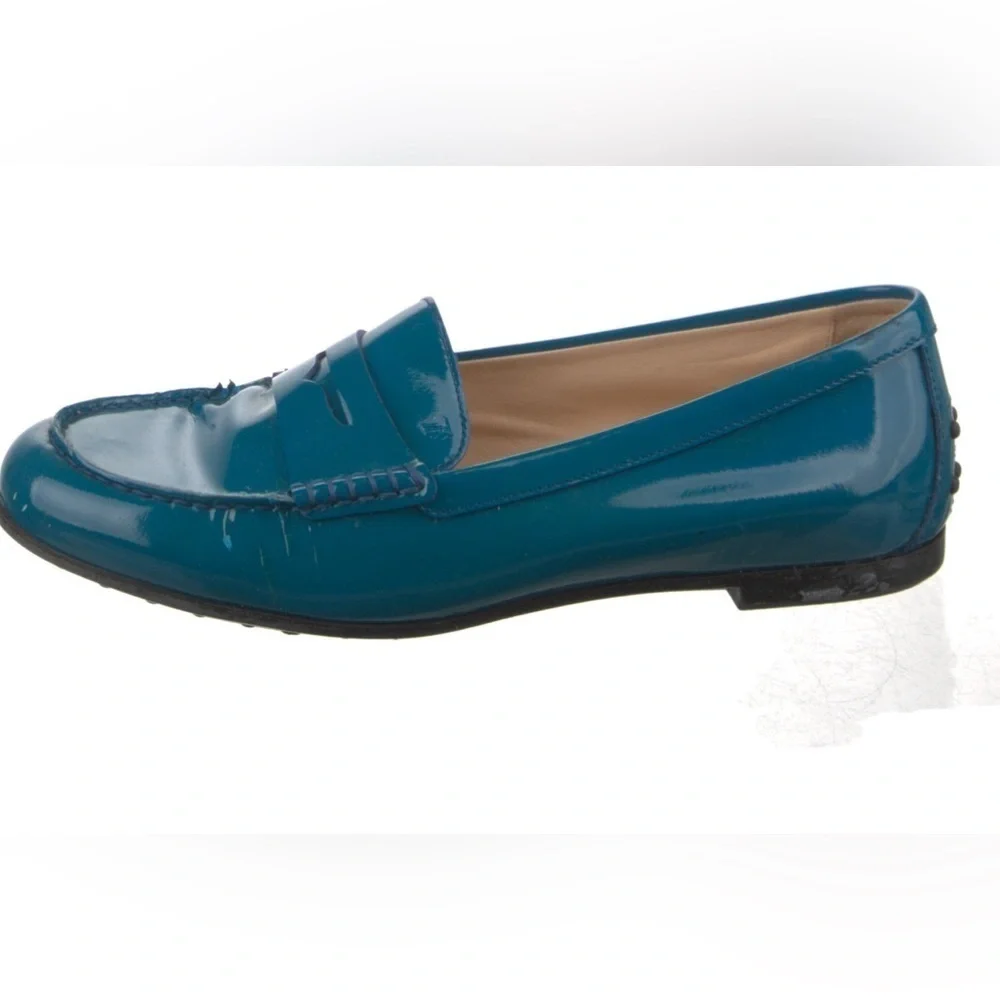 Tod’s Patent Leather Loafers Size 10 - Picture 2 of 3